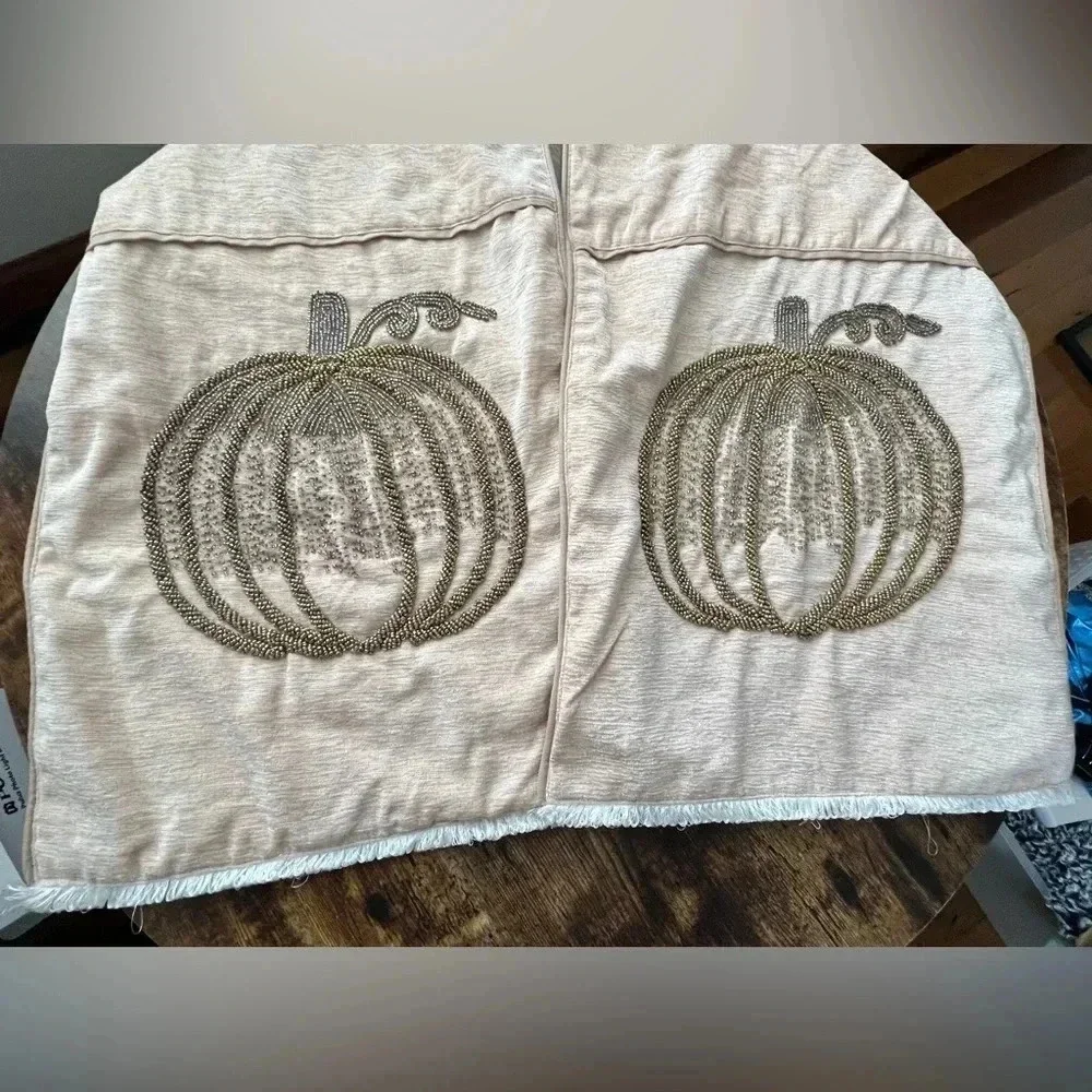 Family Gatherings | beaded pumpkin table runner